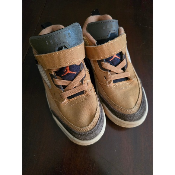 Jordan Max Aura 3 Kids Sneakers Wheat Brown Tan Canvas DA8023-200 Hook Loop - Picture 3 of 10